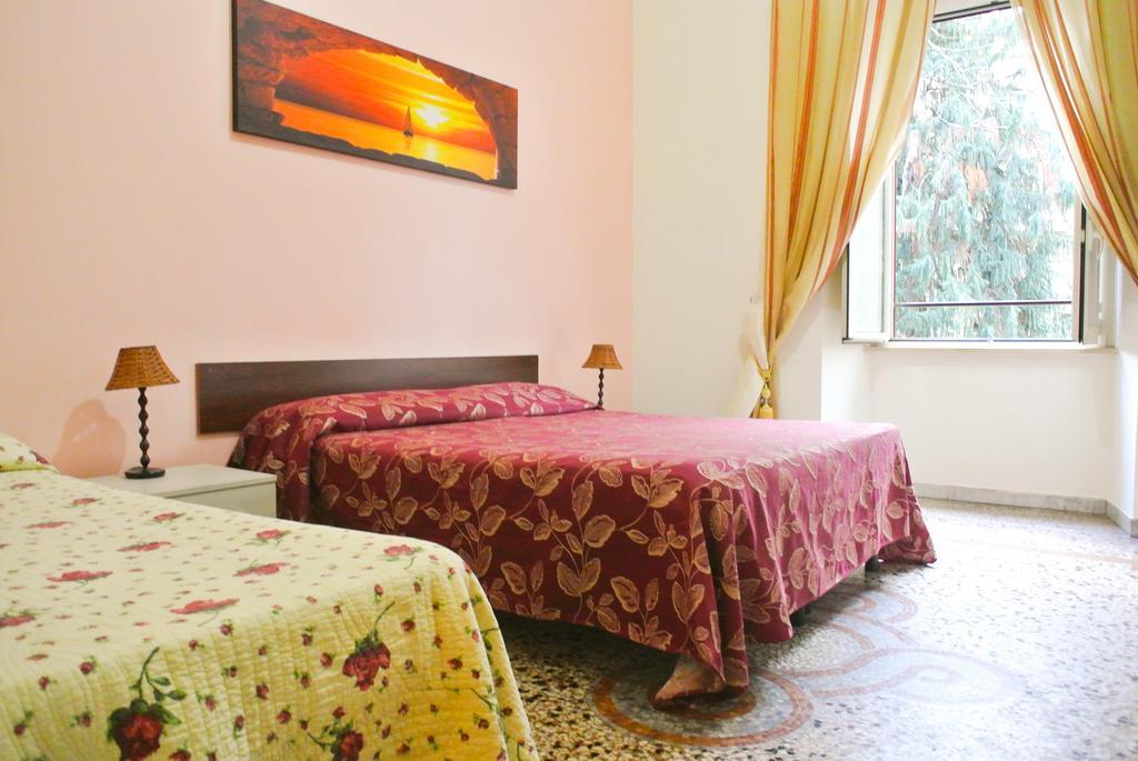 Guest House Hellokitty Roma Rom bilde