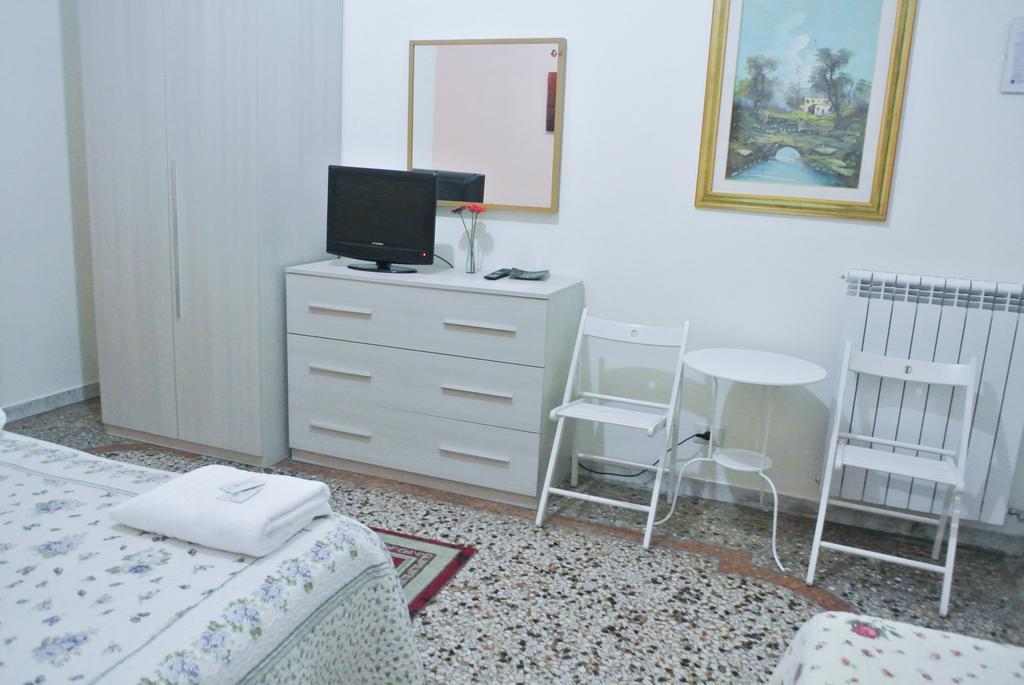 Guest House Hellokitty Roma Rom bilde