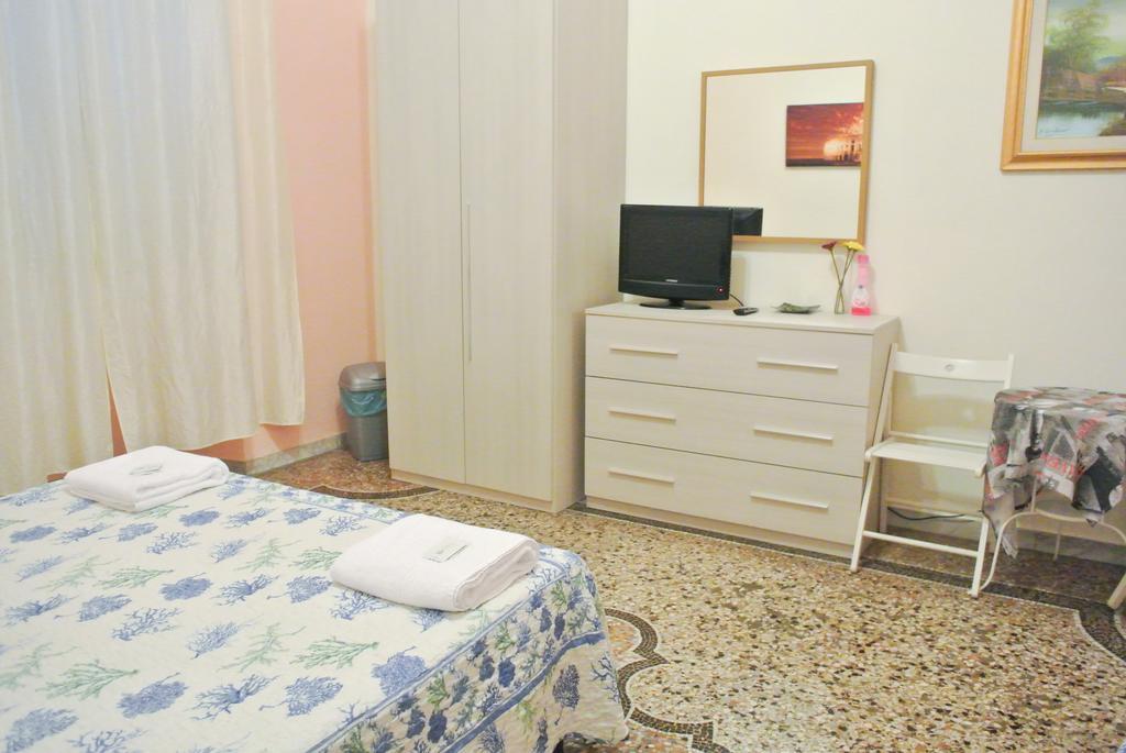 Guest House Hellokitty Roma Eksteriør bilde