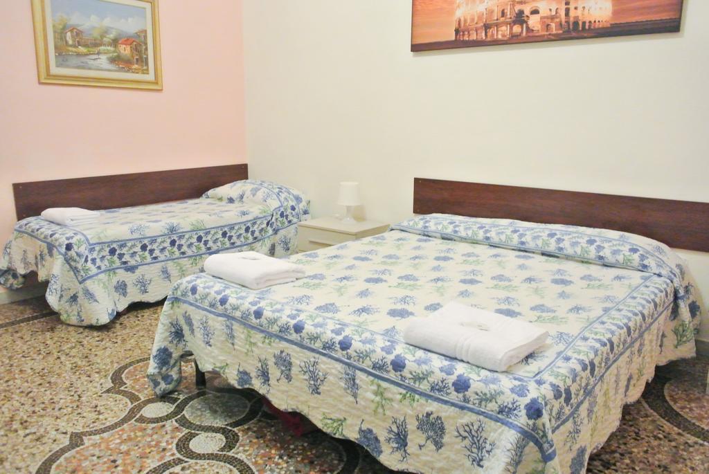 Guest House Hellokitty Roma Rom bilde